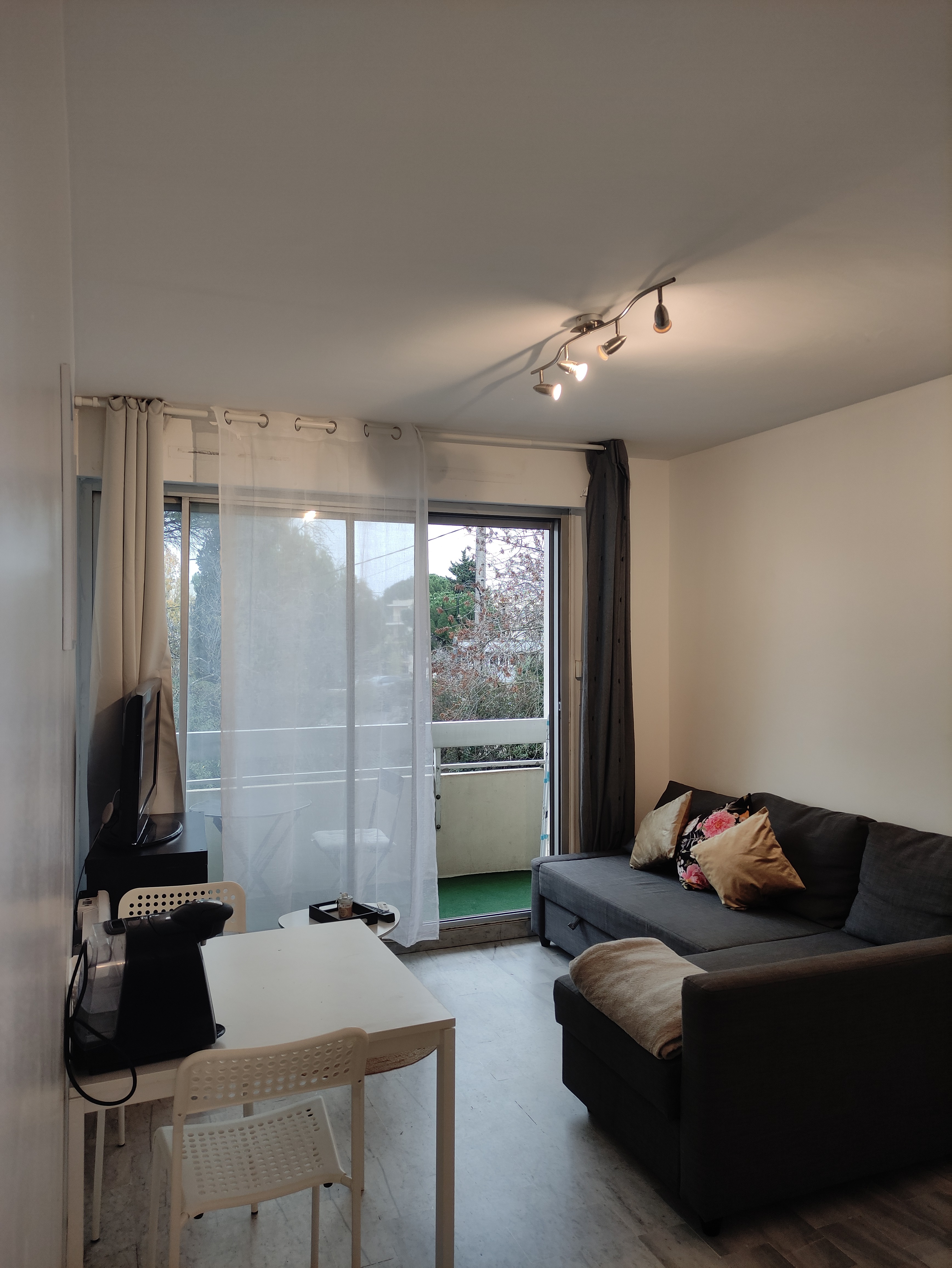 Studio sun and chill près de la mer